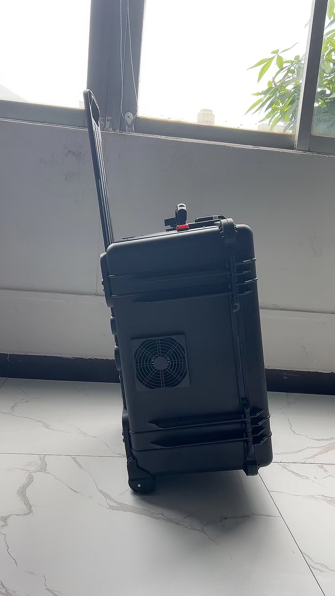 阜南手拉箱型移动通信干扰器